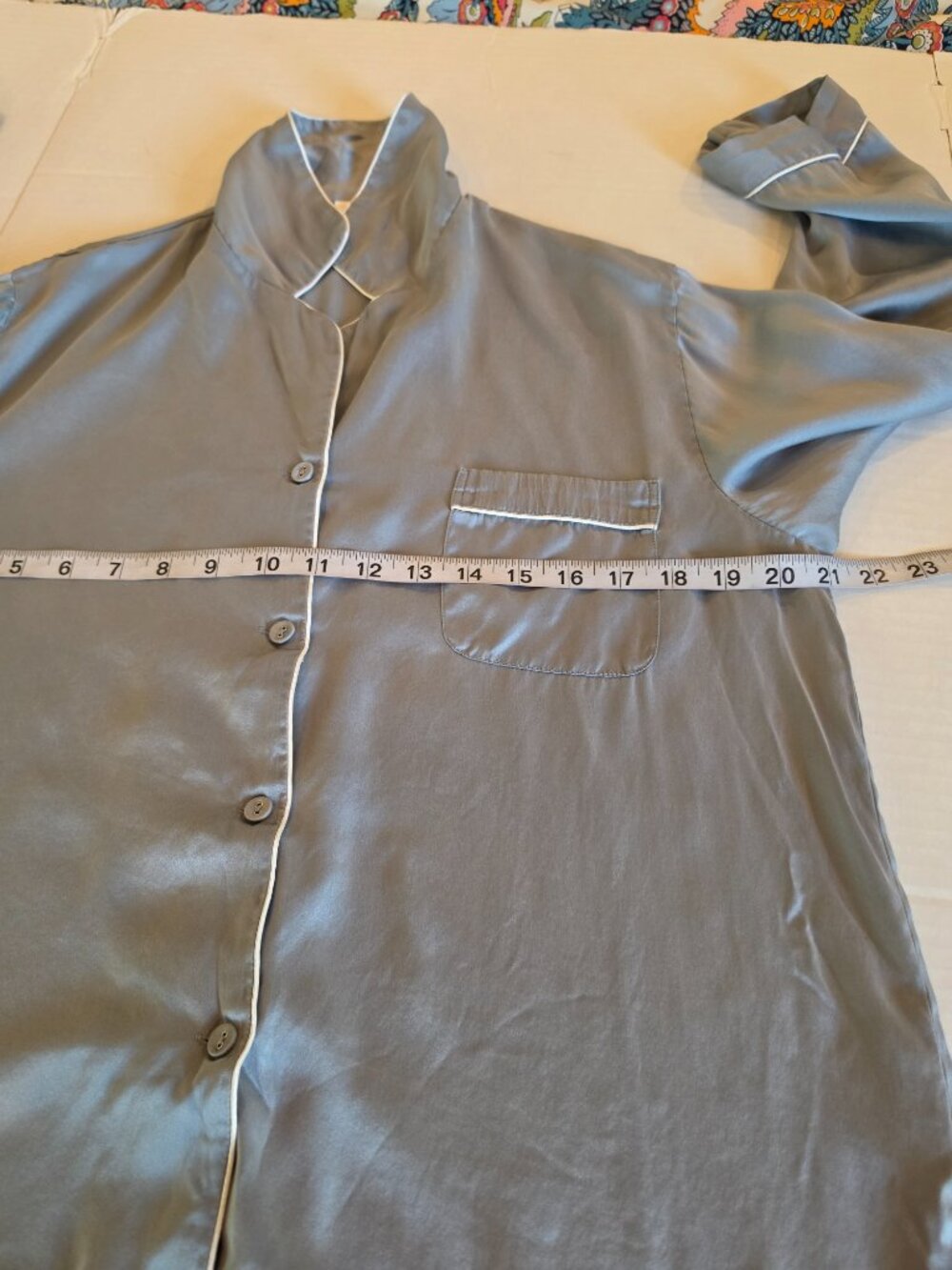 SilkSilky Classic Long Sleeve with Contrast Piping Pajama Set Size Medium - Picture 5 of 12